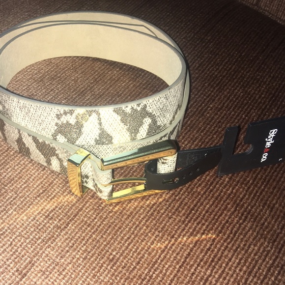 Style & Co. Gold Shimmer Faux Snakeskin Belt NWT - Picture 2 of 7